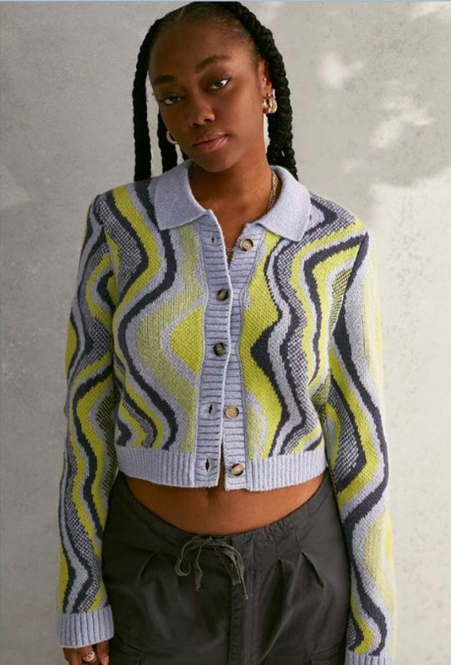 URBAN OUTFITTERS UO Marmo Swirl Henley Cardigan Size M Artistic Knit